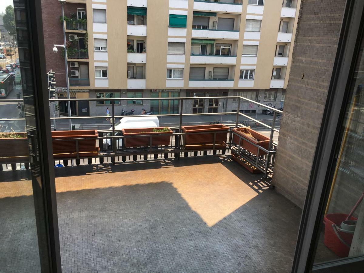 Rio Central M3 Sondrio E Stazione Centrale ميلان المظهر الخارجي الصورة